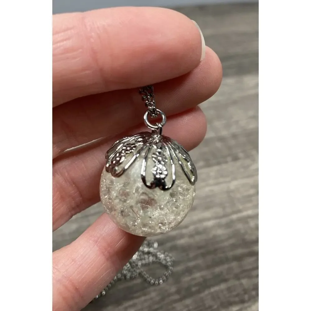 Vintage Clear Crackle Glass Floral Ball Orb Pendant Silver Tone Necklace 18”